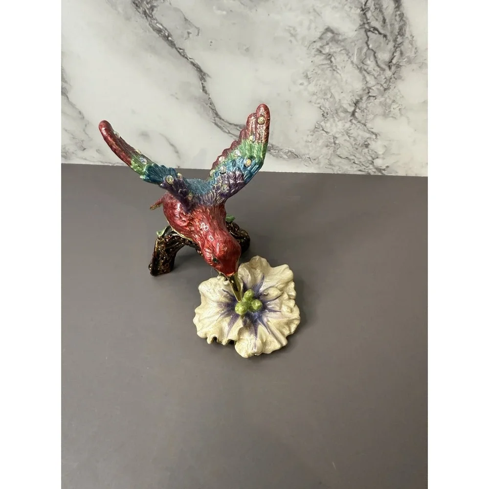 Beautiful Rare Hinged Hummingbird Shiny Jeweled Trinket Box W/Magnetic Clasp